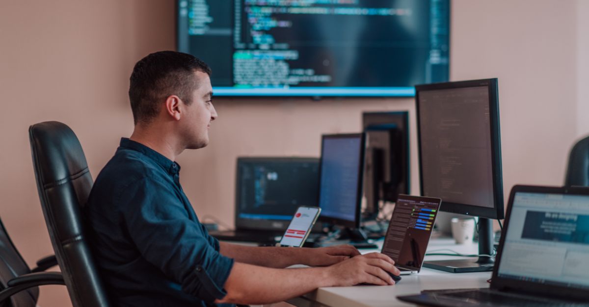 Navegando pelo Futuro do SSL/TLS de 47 Dias: Por que os Líderes de TI Devem Defender o Licenciamento SAN